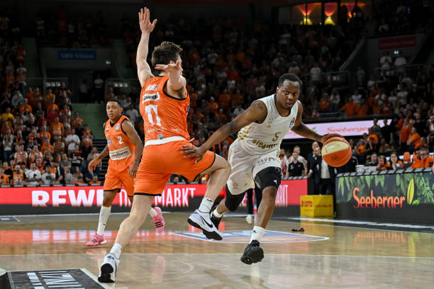 创造更多传 创造更多传