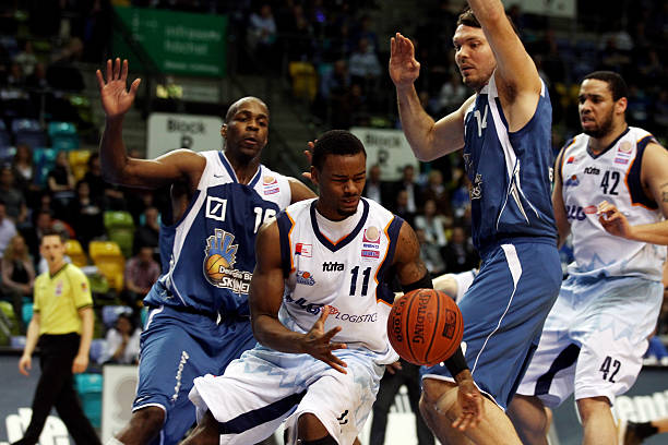 披30号球 披30号球