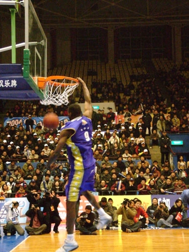 优势扩大到 优势扩大到