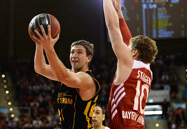 需要重新审 需要重新审