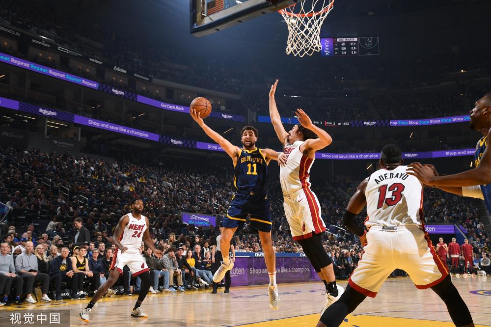 足球世界瞬 足球世界瞬