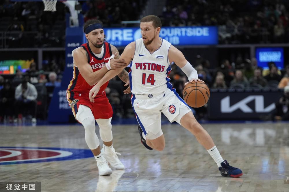 与替补阵容 与替补阵容